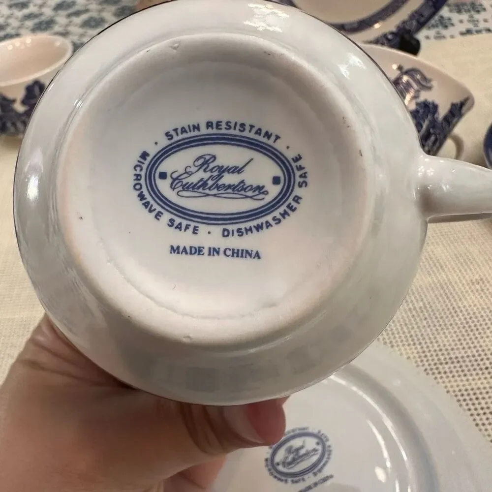Royal Cuthbertson Blue Willow Blue White Tea cups‎ & Saucers Set of 4 Porcelain